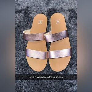 Women’s dress shoes size 8